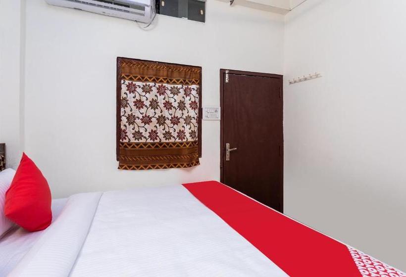 בית מלון כפרי Oyo 30888  Mahadev