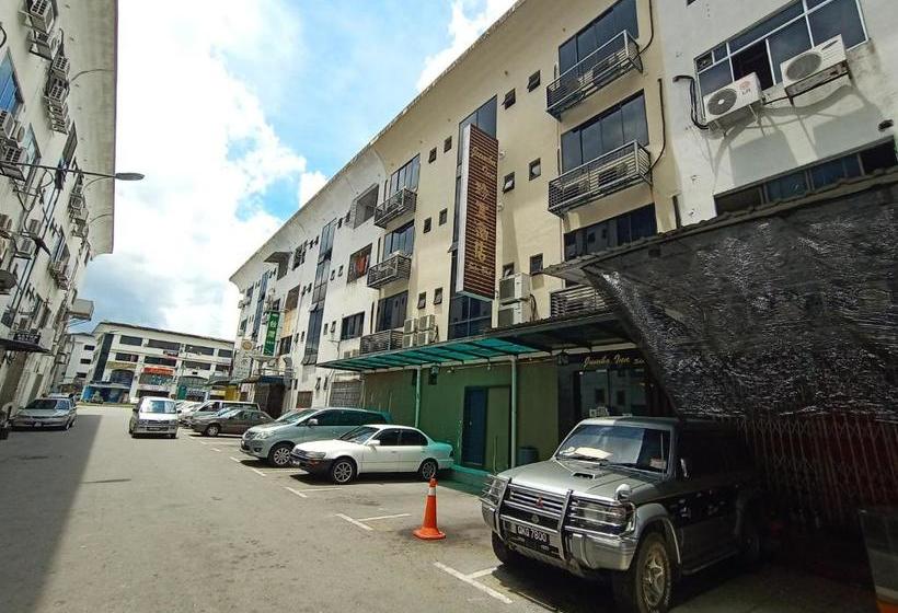 Hotel Oyo 90136 Jumbo Inn