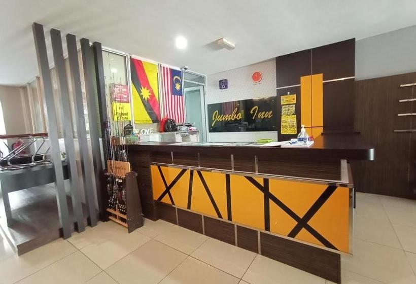 Hotel Oyo 90136 Jumbo Inn