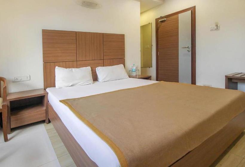 호텔 Spot On 46751 Shoreline Pure Veg