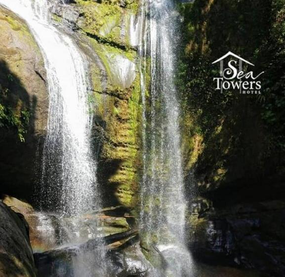 هتل Torres Del Mar