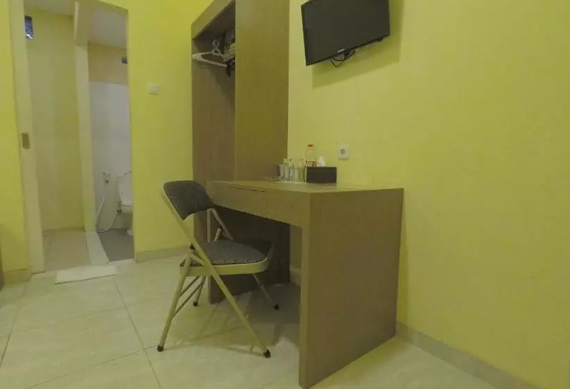 Retkeilymaja Muara Inn Ternate