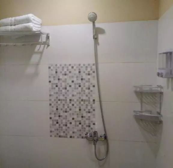 Retkeilymaja Muara Inn Ternate