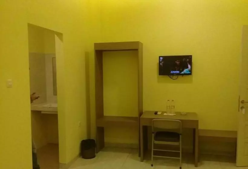 Retkeilymaja Muara Inn Ternate