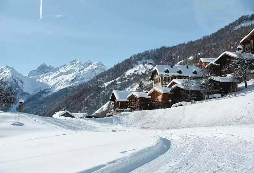 Retkeilymaja Nest  Und Bietschhorn