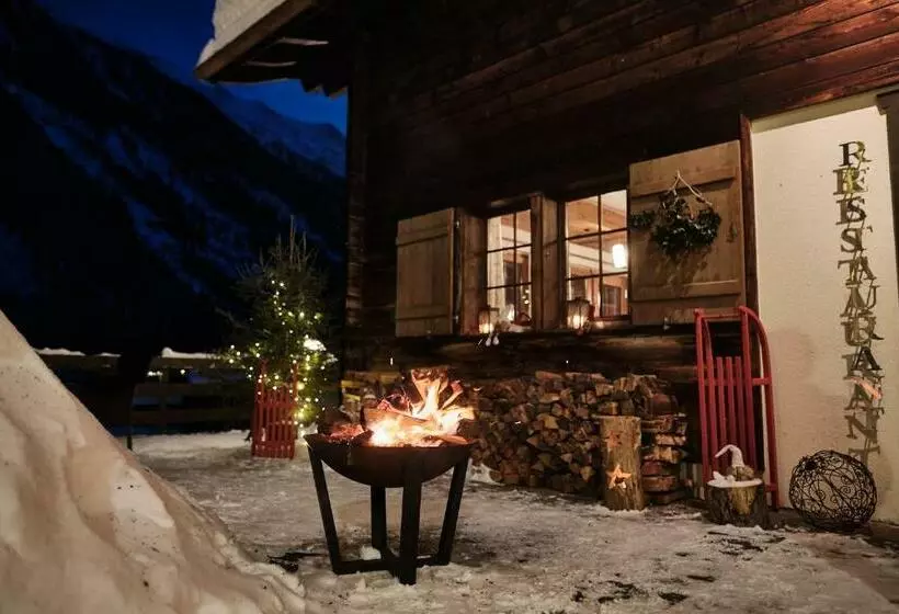 Retkeilymaja Nest  Und Bietschhorn