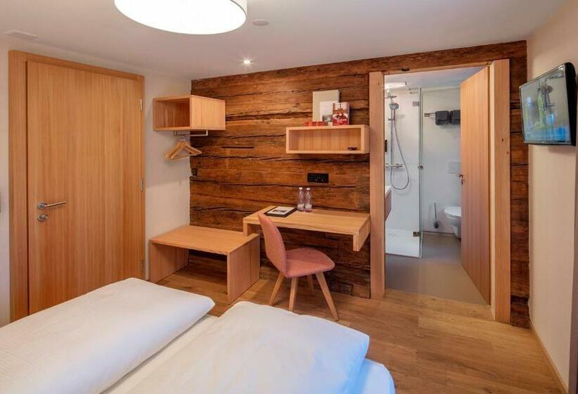 호스텔 Nest  Und Bietschhorn