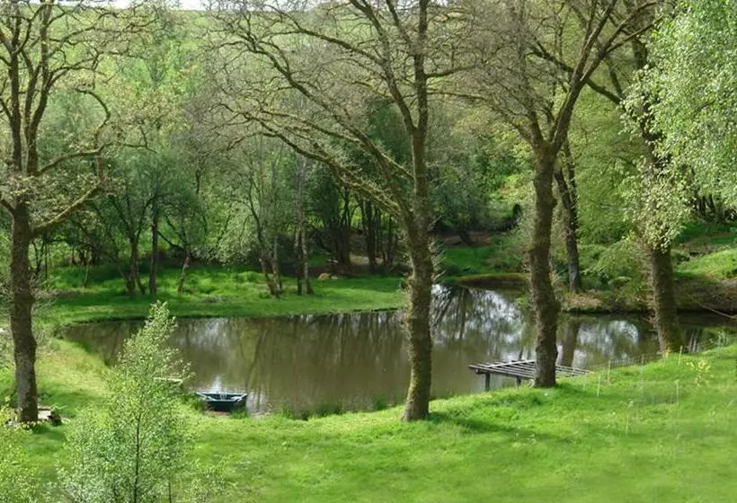 Aamiaismajoitus (B&B) Les Etangs De Pitié