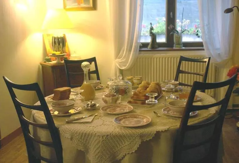 Aamiaismajoitus (B&B) Les Etangs De Pitié