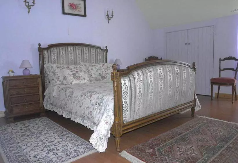 Aamiaismajoitus (B&B) Les Etangs De Pitié