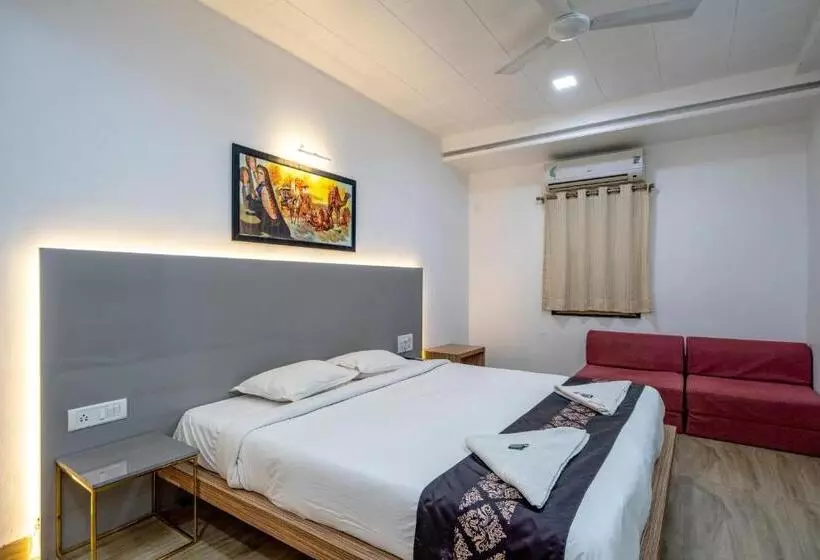 Hotelli Darshan Executive