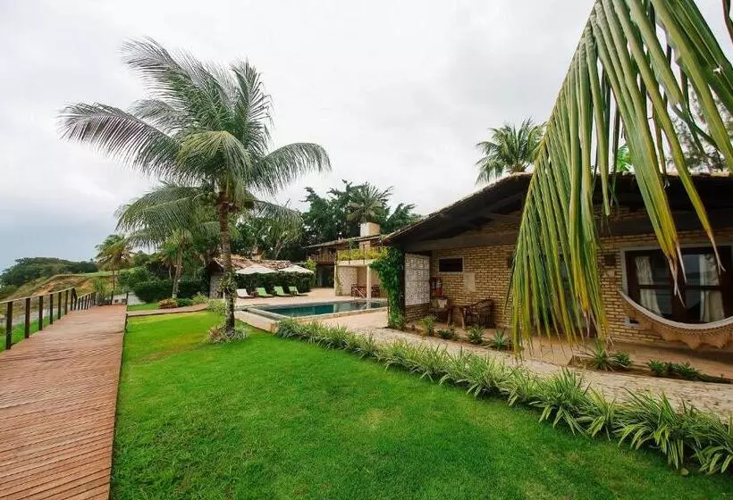 Hotelli Qavi Lagoa View