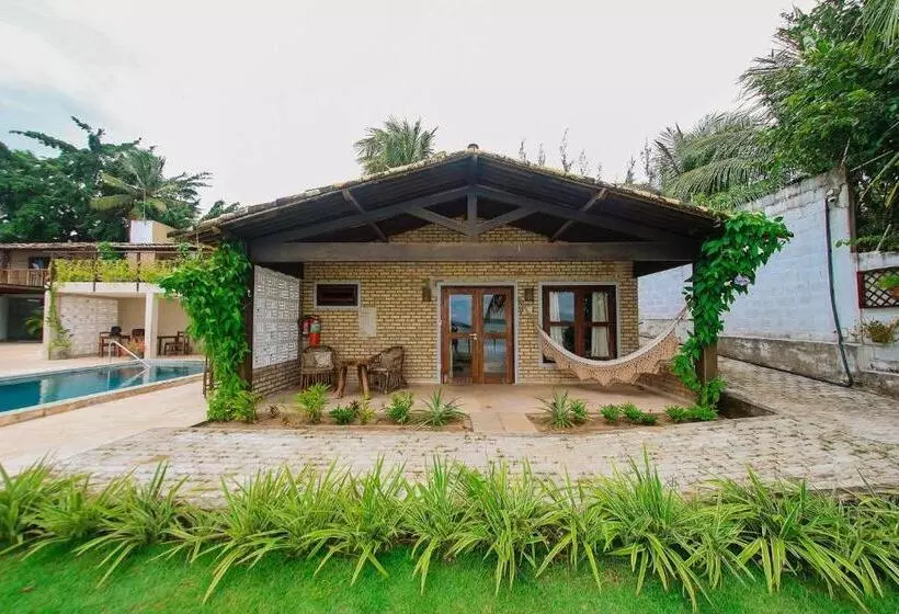 Hotelli Qavi Lagoa View