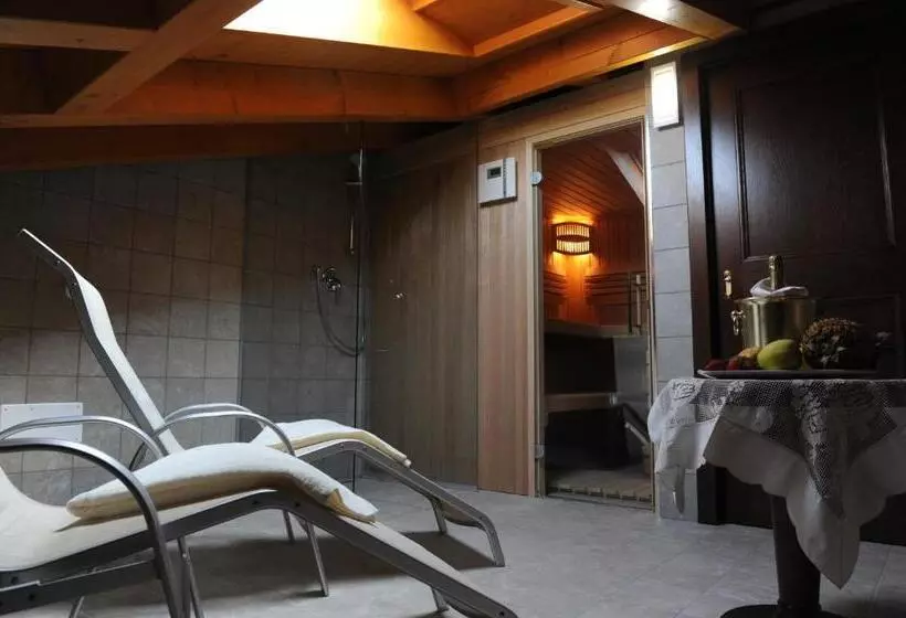 ホテル & Restaurant Pahor