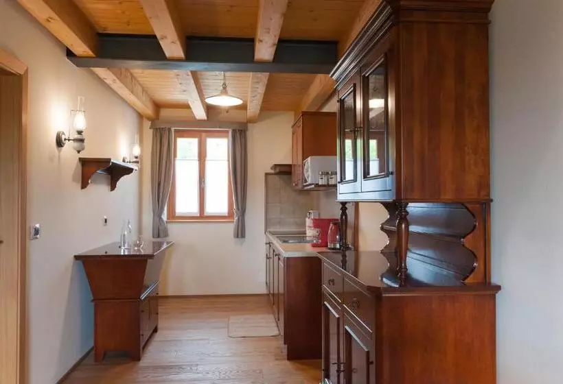 ホテル & Restaurant Pahor