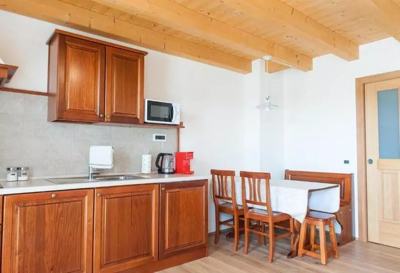 ホテル & Restaurant Pahor