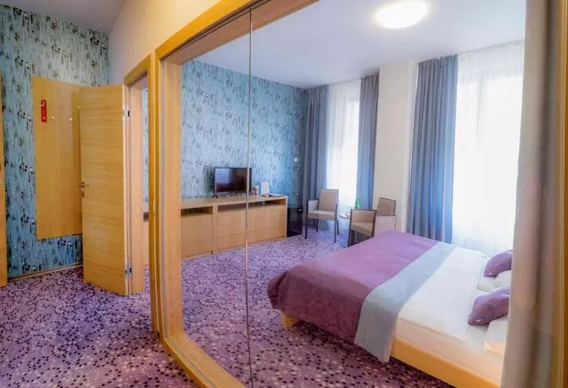 ホテル Vinice Hnanice