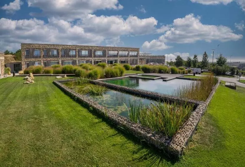 ホテル Vinice Hnanice