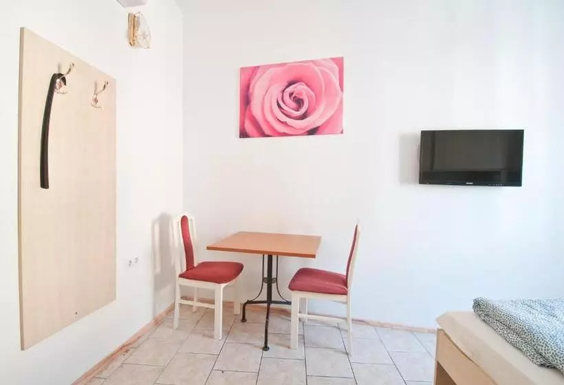 Majatalo Borbarátok Háza