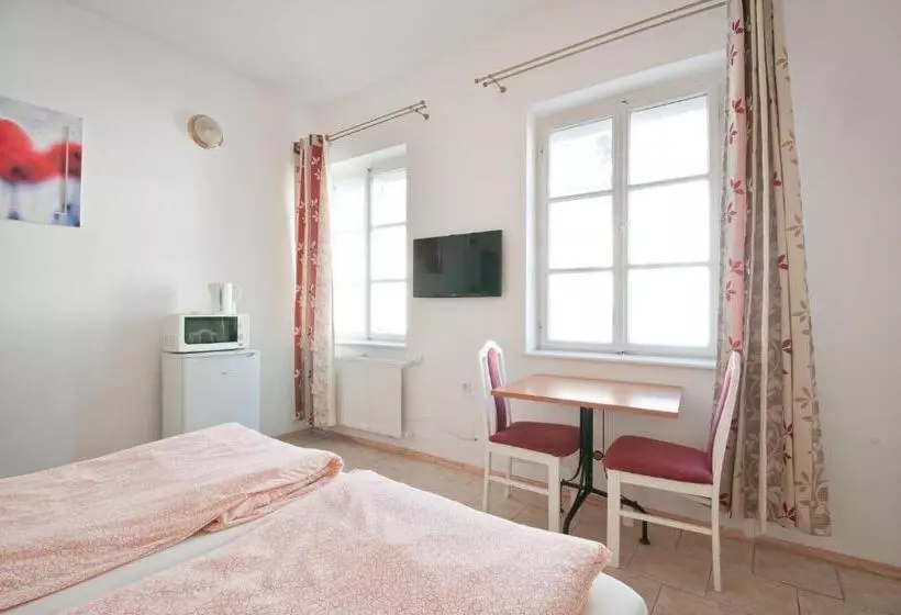 Majatalo Borbarátok Háza