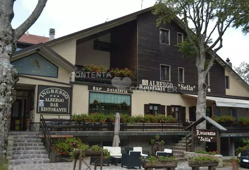 ホテル Albergo Sella   Monte Amiata