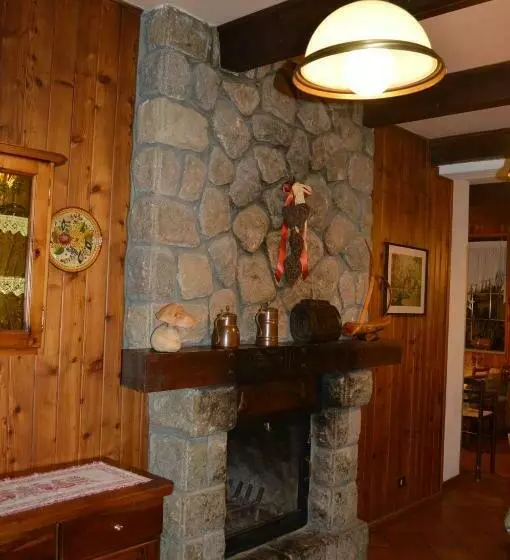 ホテル Albergo Sella   Monte Amiata