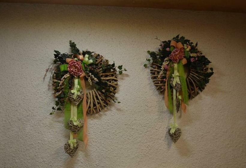 ホテル Albergo Sella Monte Amiata