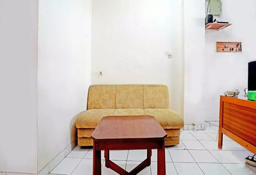 ホテル Oyo Life 2388 Kost Teratai