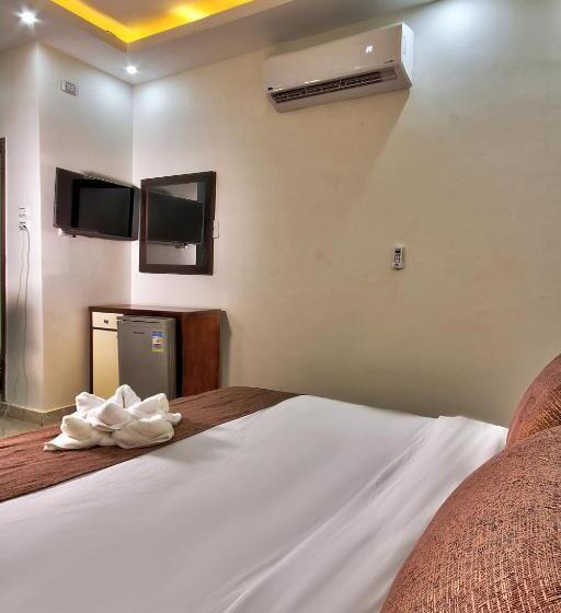 هتل Tut Pyramids View