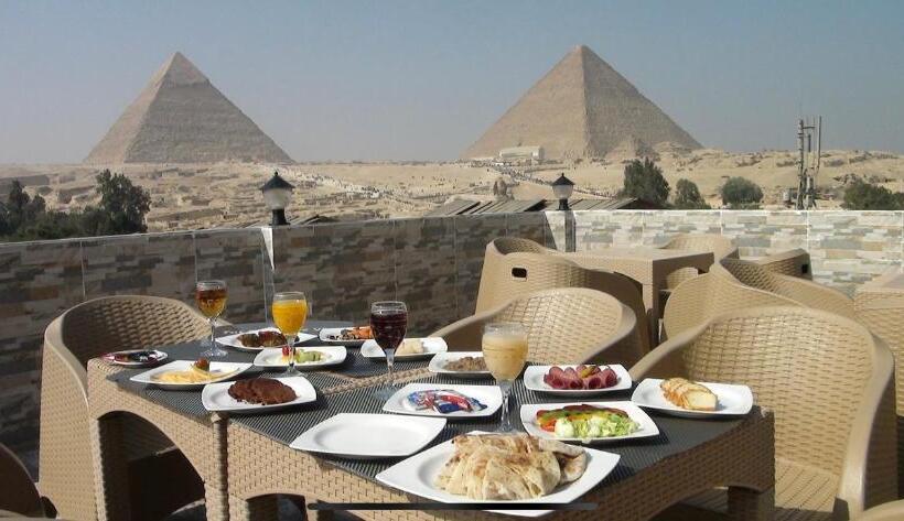 هتل Tut Pyramids View
