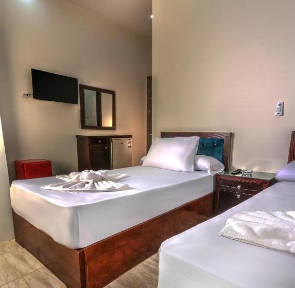 هتل Tut Pyramids View