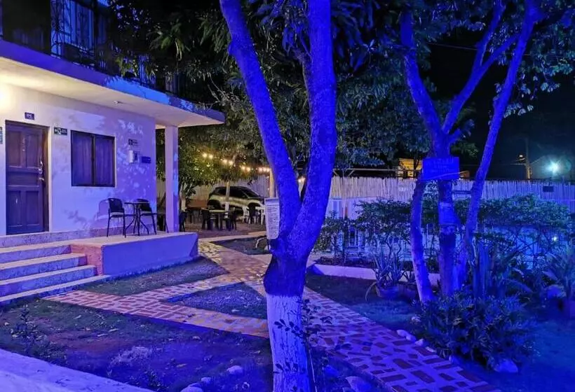 استراحتگاه Hosteria El Castellano