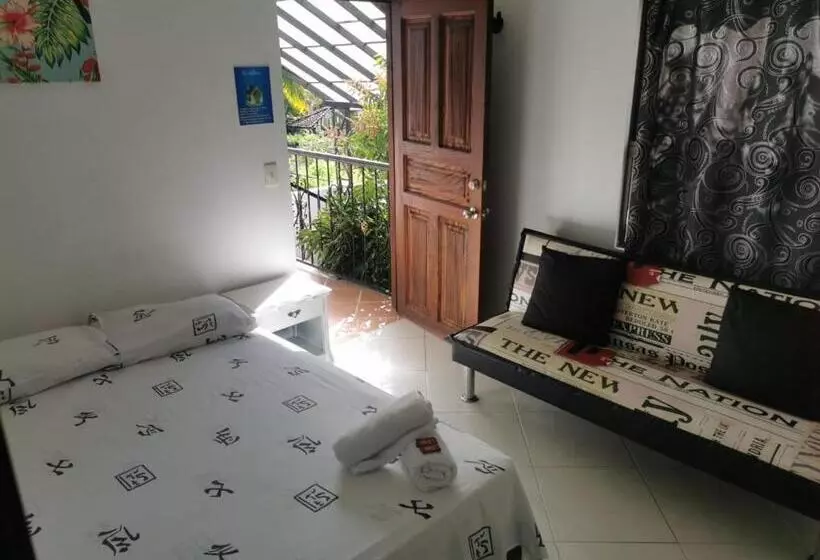 استراحتگاه Hosteria El Castellano