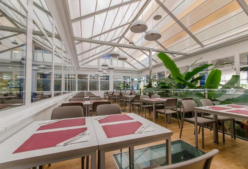 Apartamentos Turisticos Terralta