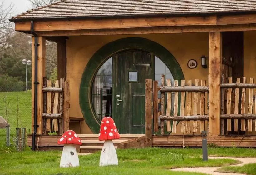 Отель Alton Towers Resort