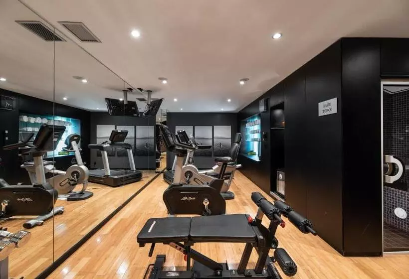 Отель Exe Zizur Pamplona