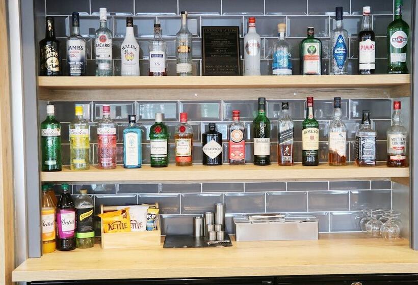 ホテル Holiday Inn Express, Chester Racecourse, An Ihg