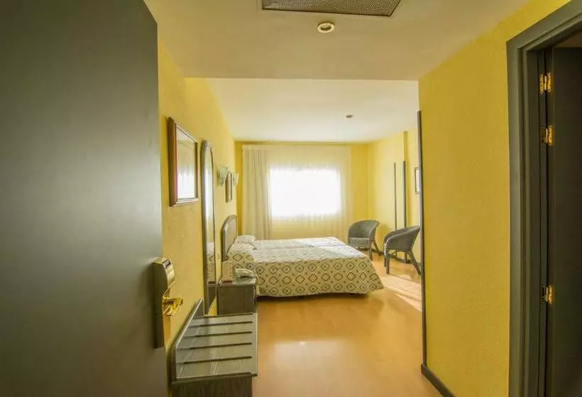 ホテル Jm Puerto Rosario