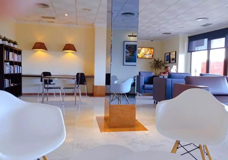 ホテル Jm Puerto Rosario