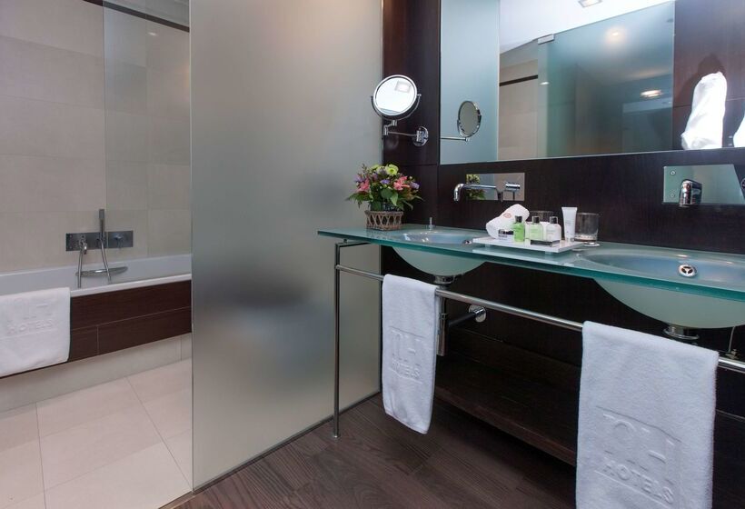 בית מלון כפרי NH Collection Santiago De Compostela