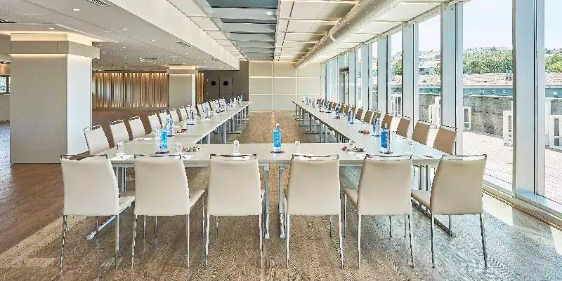 Отель NH Collection Santiago De Compostela