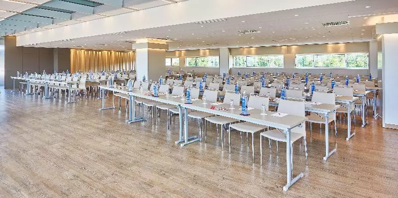 Отель NH Collection Santiago De Compostela