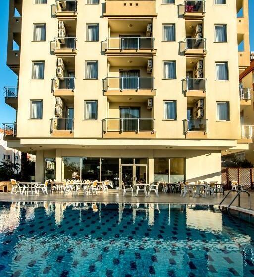 ホテル Santa Marina