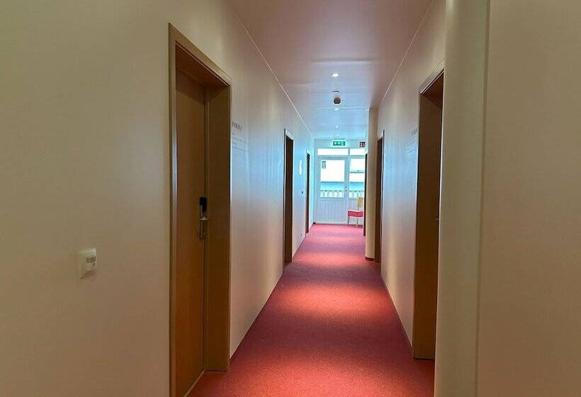 هتل Eskifjörður