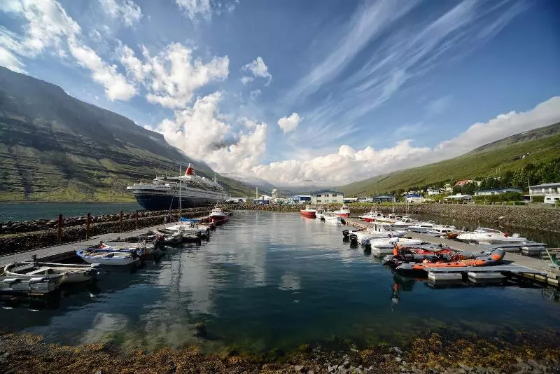 هتل Eskifjörður