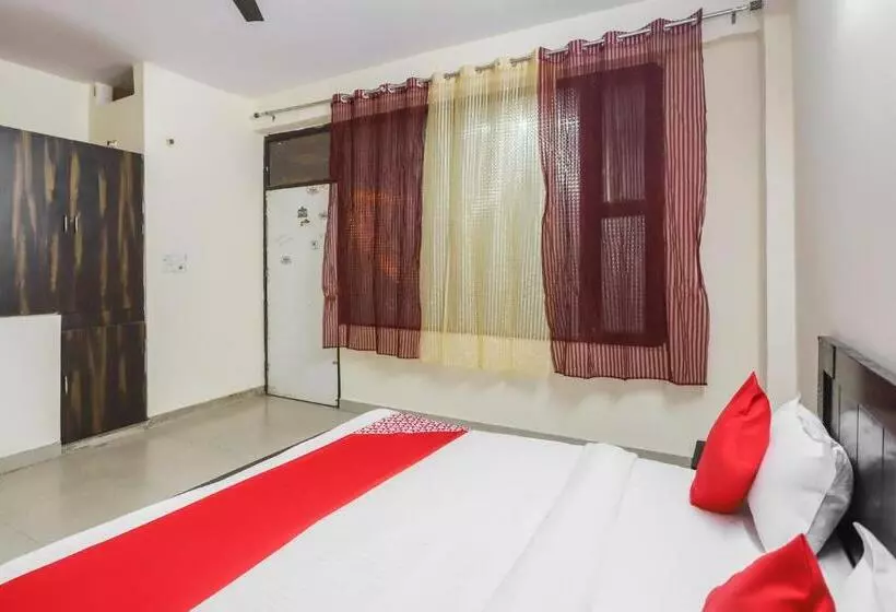 Hotelli O Royal Residency