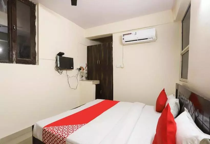 Hotelli O Royal Residency
