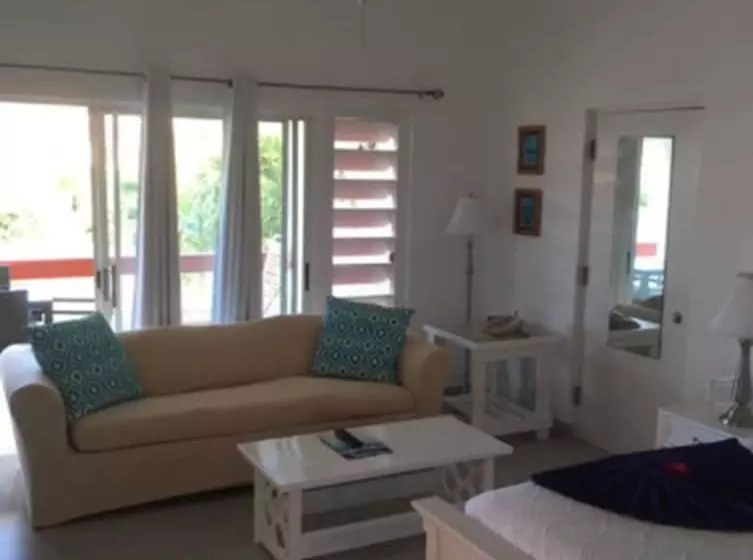 Dickenson Bay Oasis Antigua Village