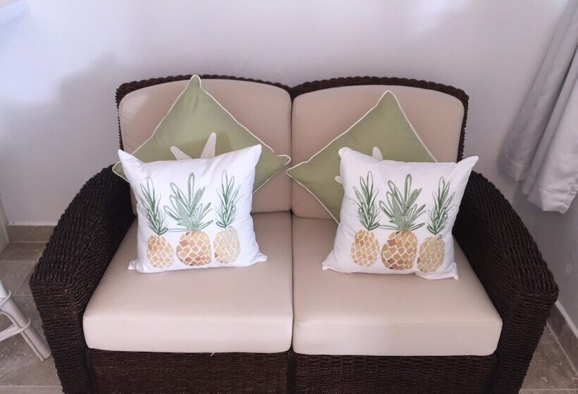 Dickenson Bay Oasis Antigua Village