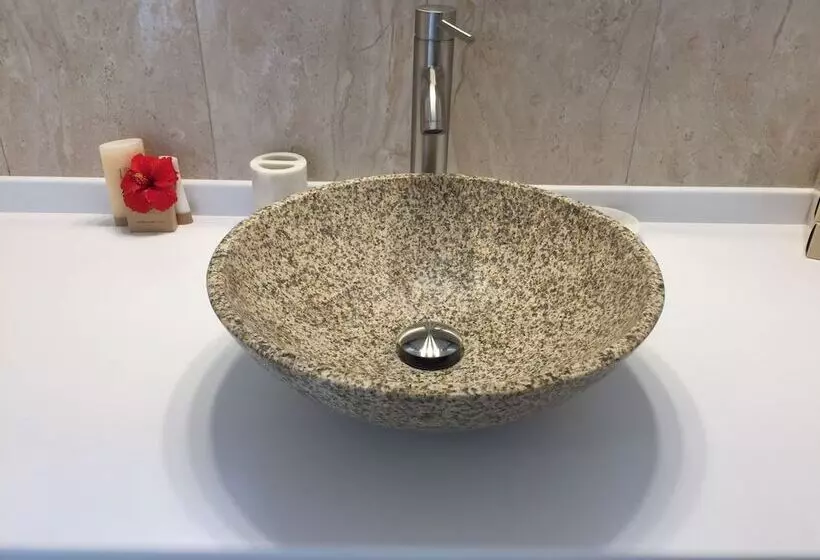 Dickenson Bay Oasis Antigua Village